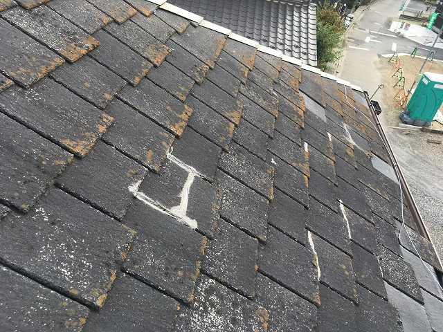 経年劣化した屋根